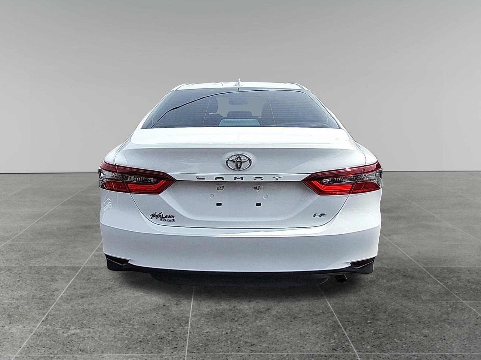 2024 Toyota Camry LE - Photo 6
