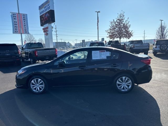 Used 2023 Black Subaru Base image 10