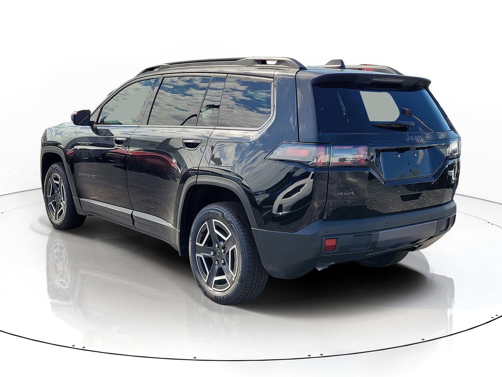 New 2026 Diamond Black Crystal Pearl-Coat Exterior Paint Jeep Limited image 2