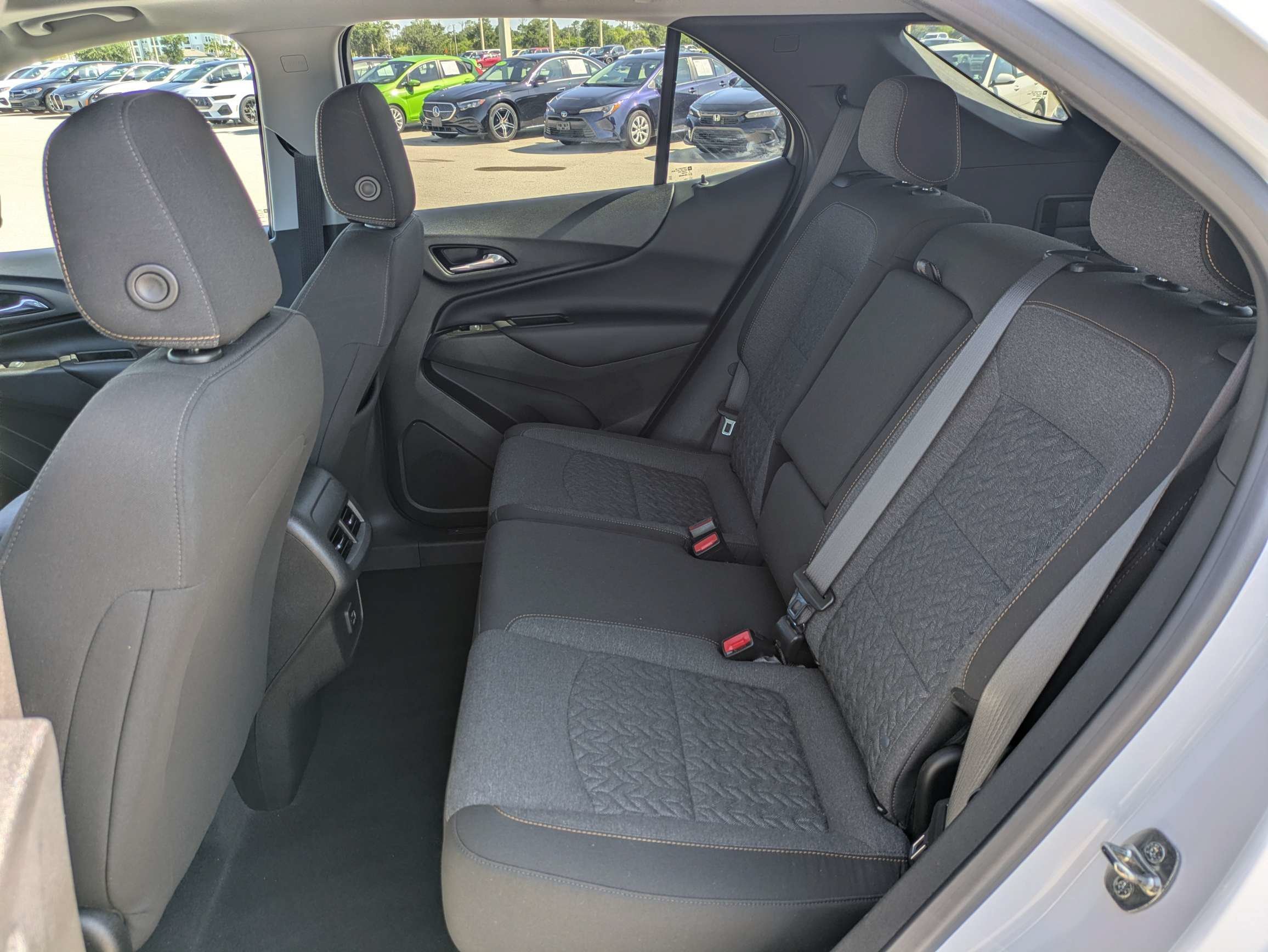 Used 2022 Summit White Chevrolet LT image 17