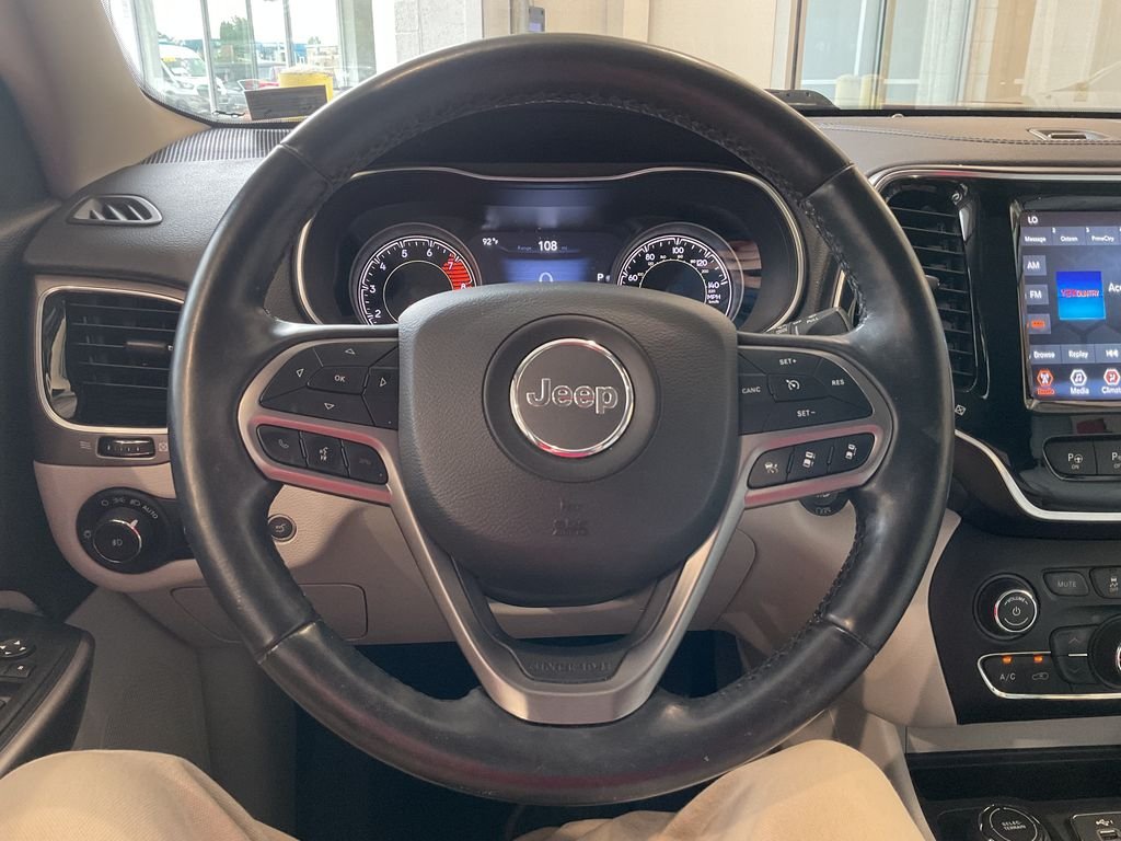 Used 2021 White Jeep Limited image 21
