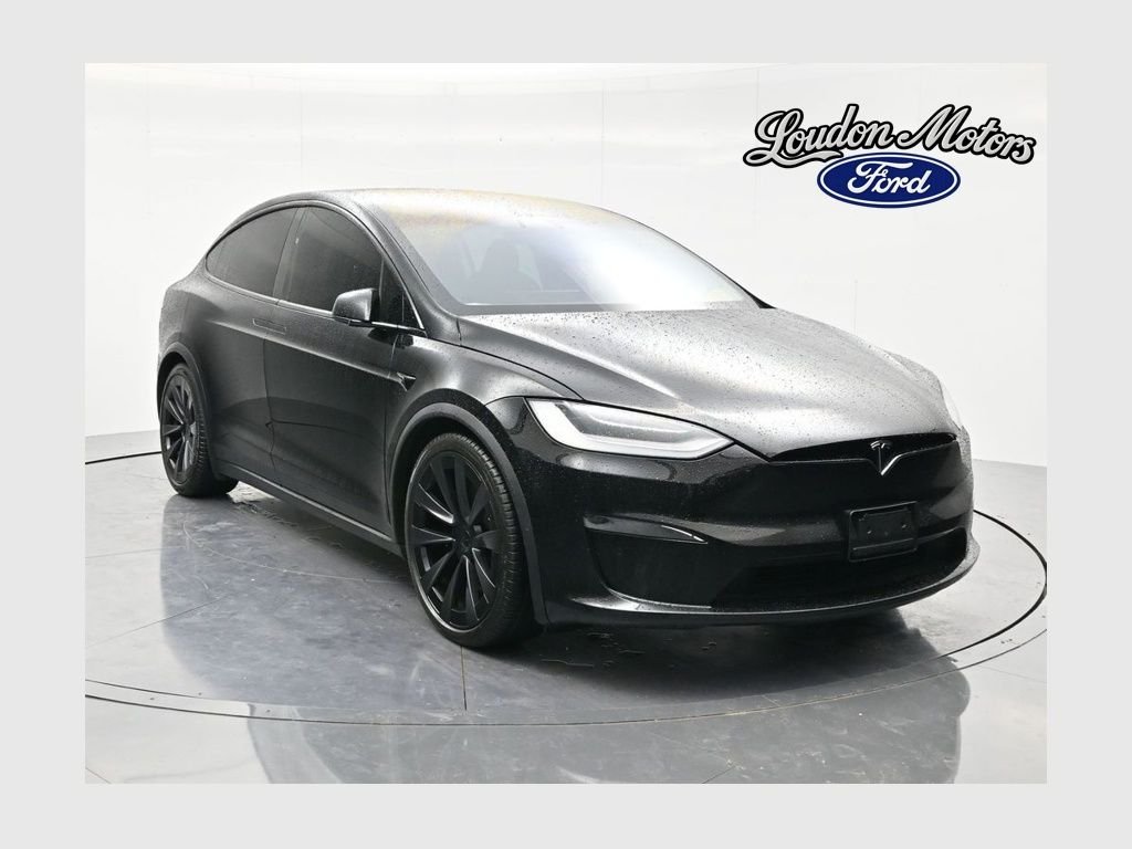 2022 Tesla Model X Long Range's photo