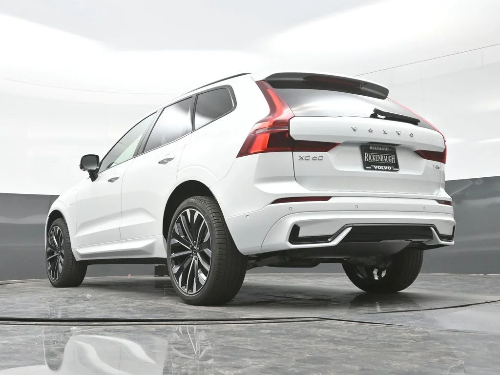 New 2026 White Volvo T8 Ultra image 41