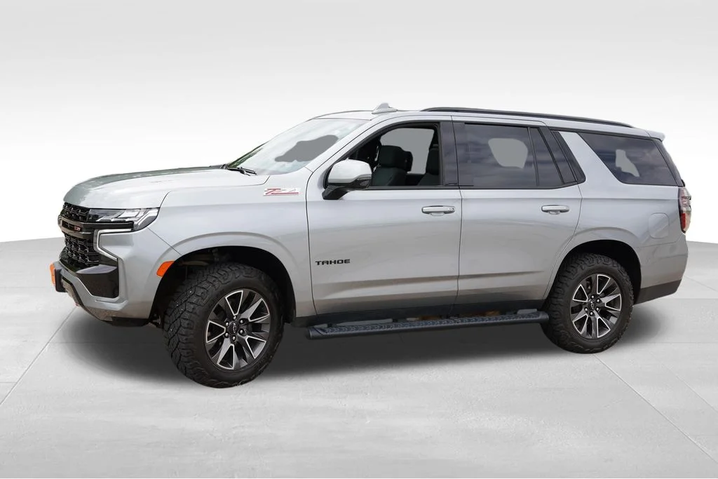 Used 2024 Sterling Gray Metallic Chevrolet Z71 image 10
