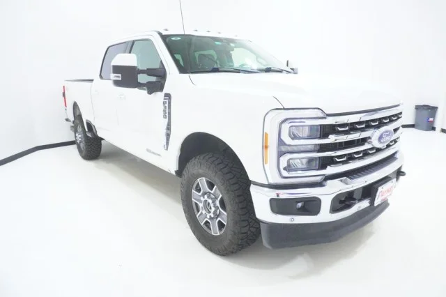Used 2023 WHITE Ford XL image 3
