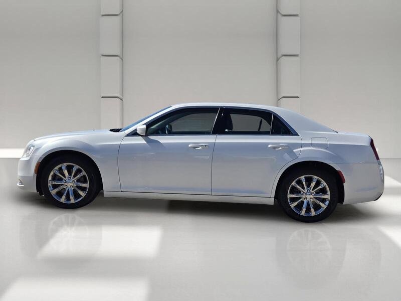 Used 2016 Chrysler 300 Anniversary Package with VIN 2C3CCARG8GH225173 for sale in Avon Park, FL