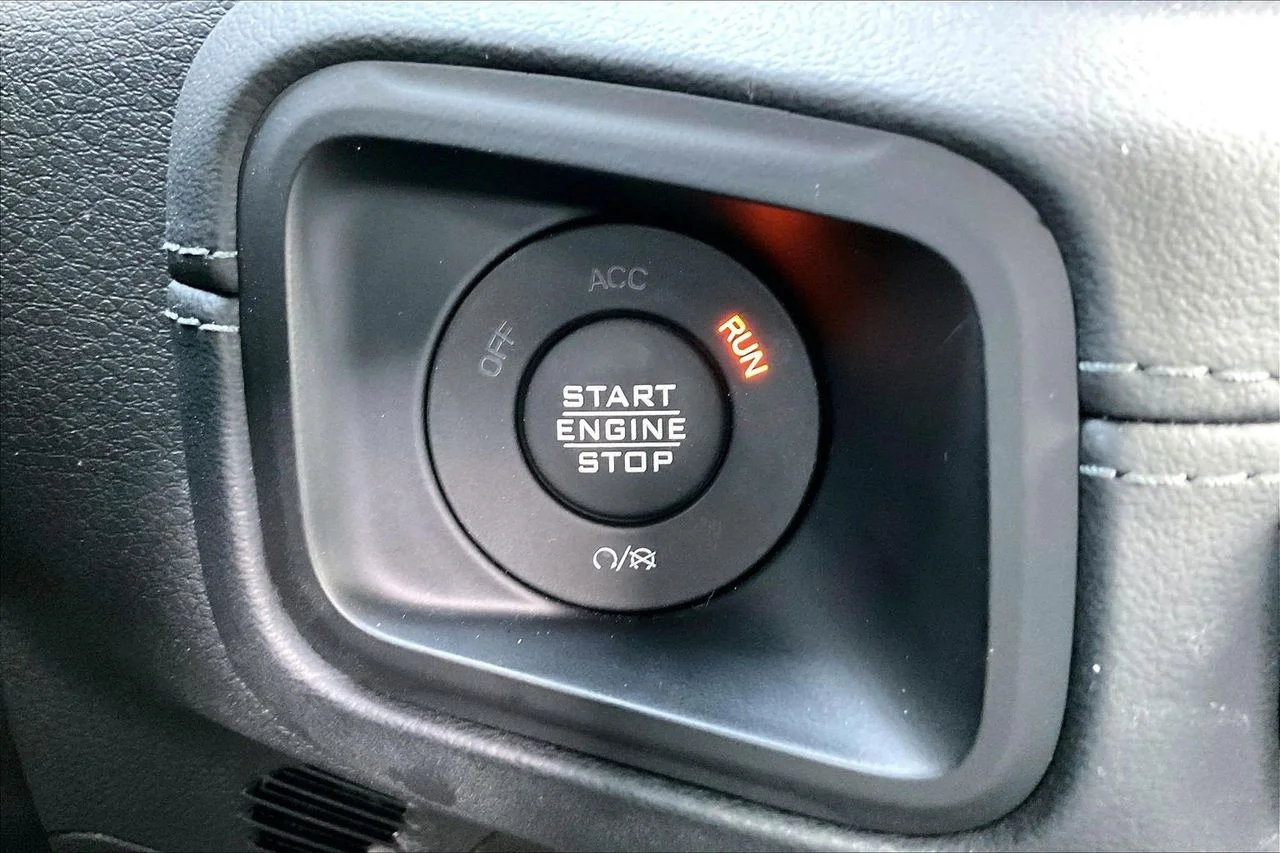 Certified Used 2024 Black Jeep Mojave image 27