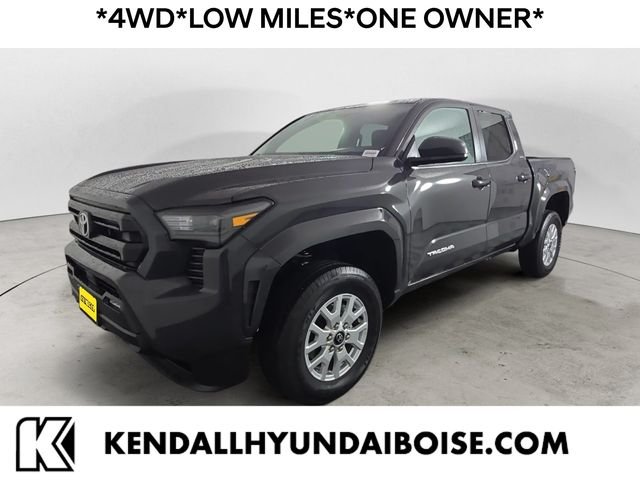 Used 2025  Toyota SR5 image 1