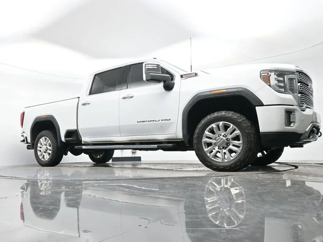 Used 2020 SUMMIT WHITE GMC Denali image 9