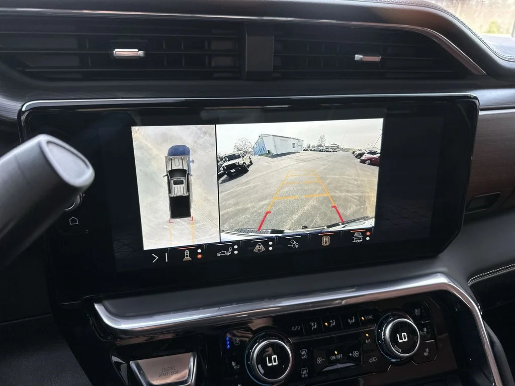 Used 2025 Black GMC Denali Ultimate image 17