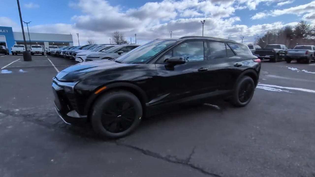 New 2026 Black Chevrolet LT image 39