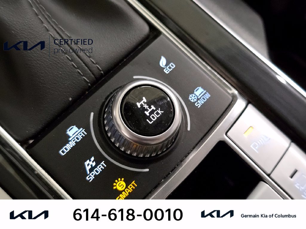 Used 2022 White Kia SX image 32