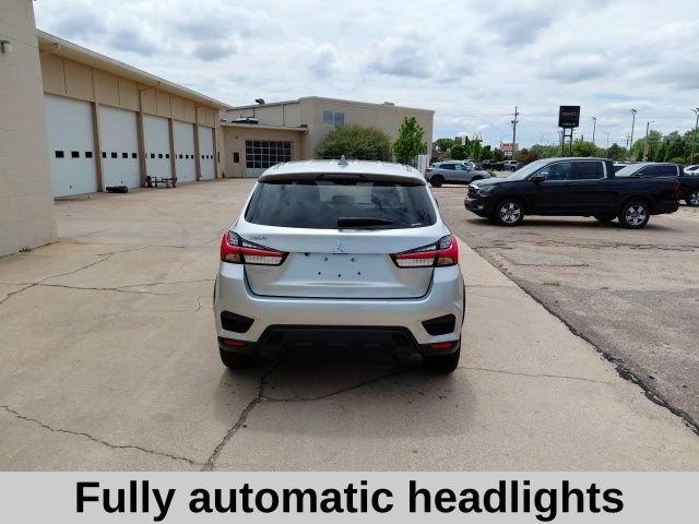 Used 2025 Black Mitsubishi 2.0 ES image 6