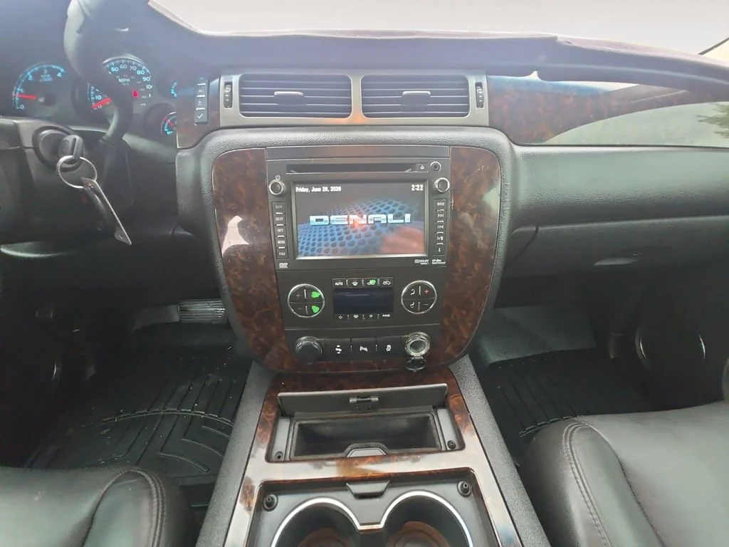 Used 2013 Red GMC Denali image 13