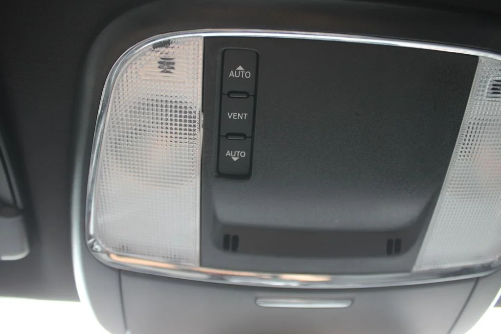 Used 2023 Red Dodge SXT image 13
