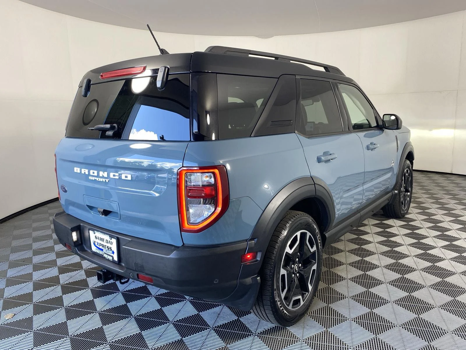 Used 2021 Area 51 Ford Outer Banks image 8