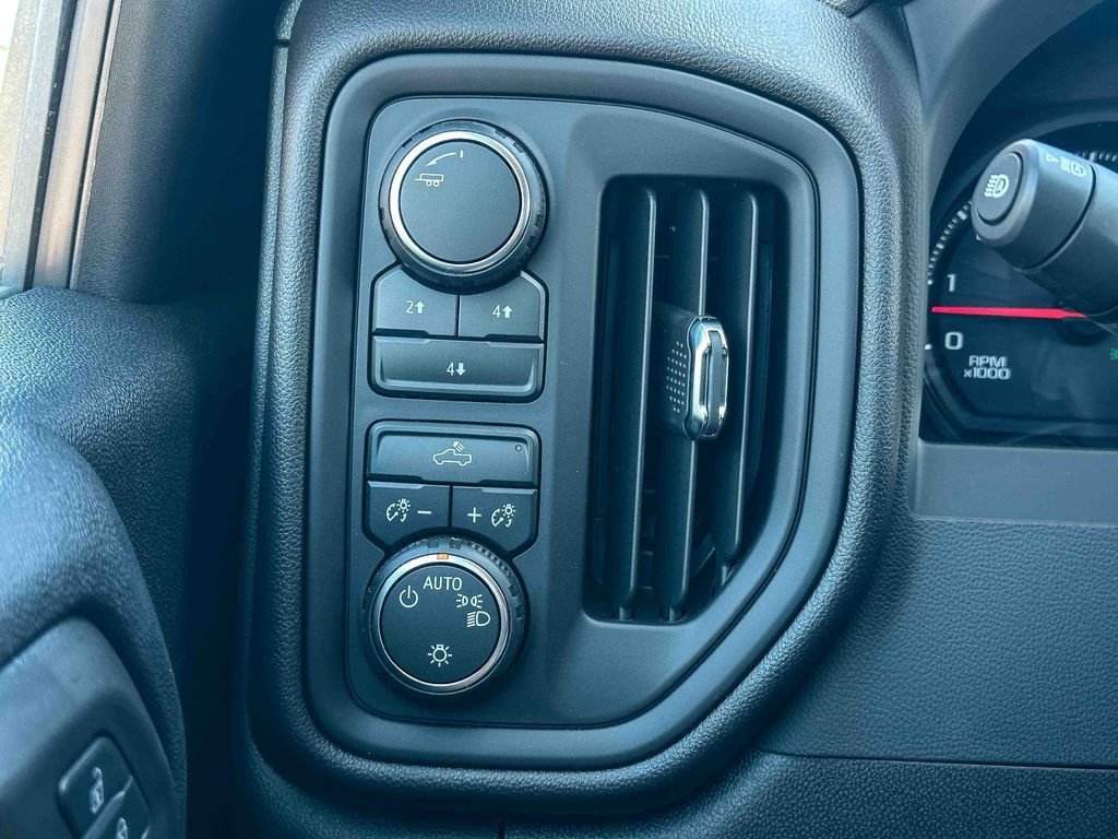 2025 Chevrolet Silverado 2500 HD Work Truck - Photo 32