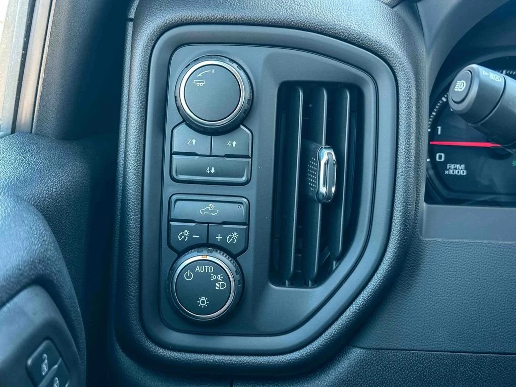 2025 Chevrolet Silverado 2500 HD Work Truck - Photo 32