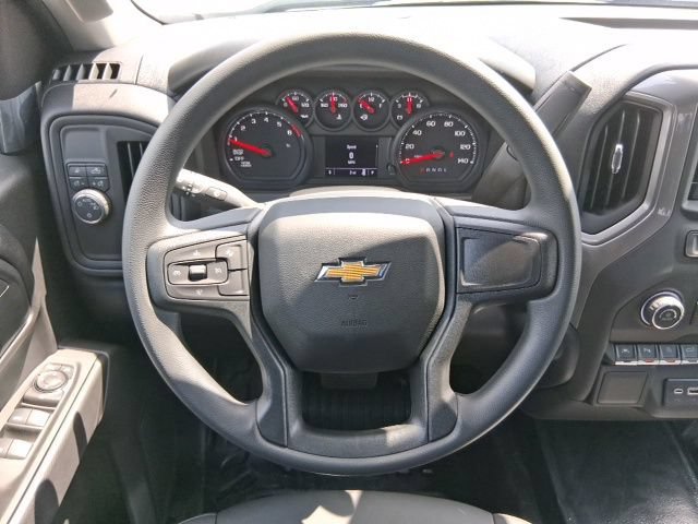 New 2026 Summit White Chevrolet WT image 10