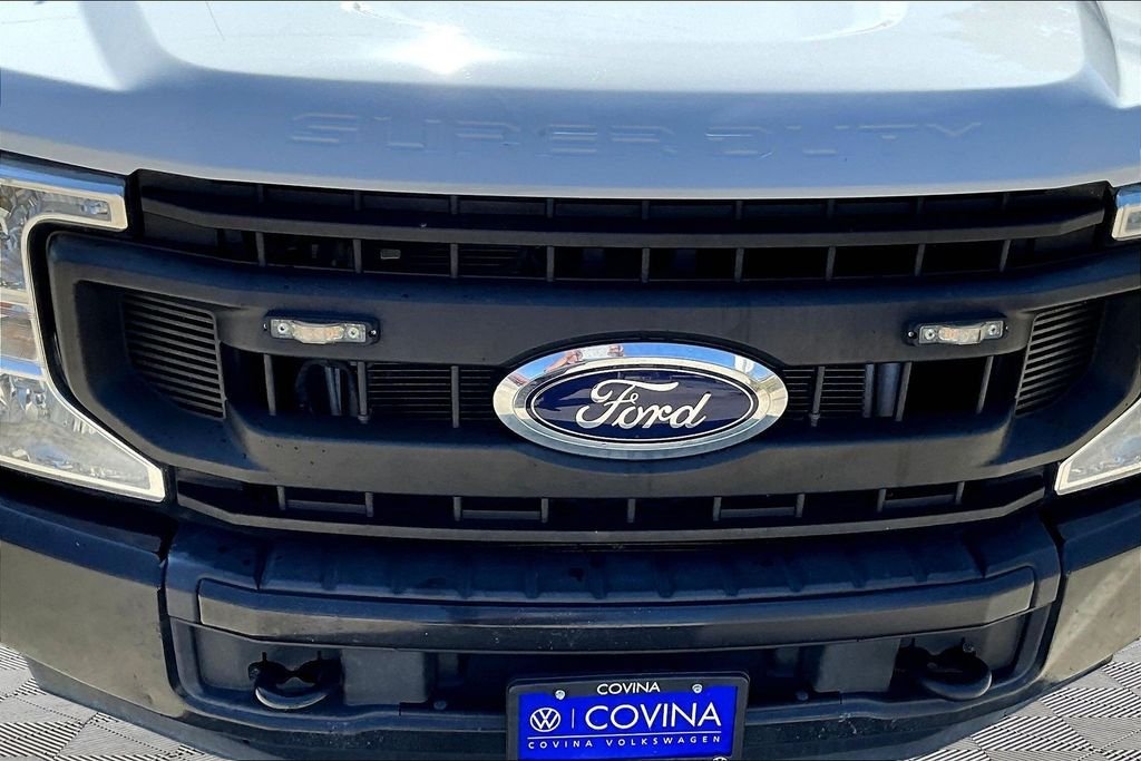 Used 2020 White Ford XL image 30