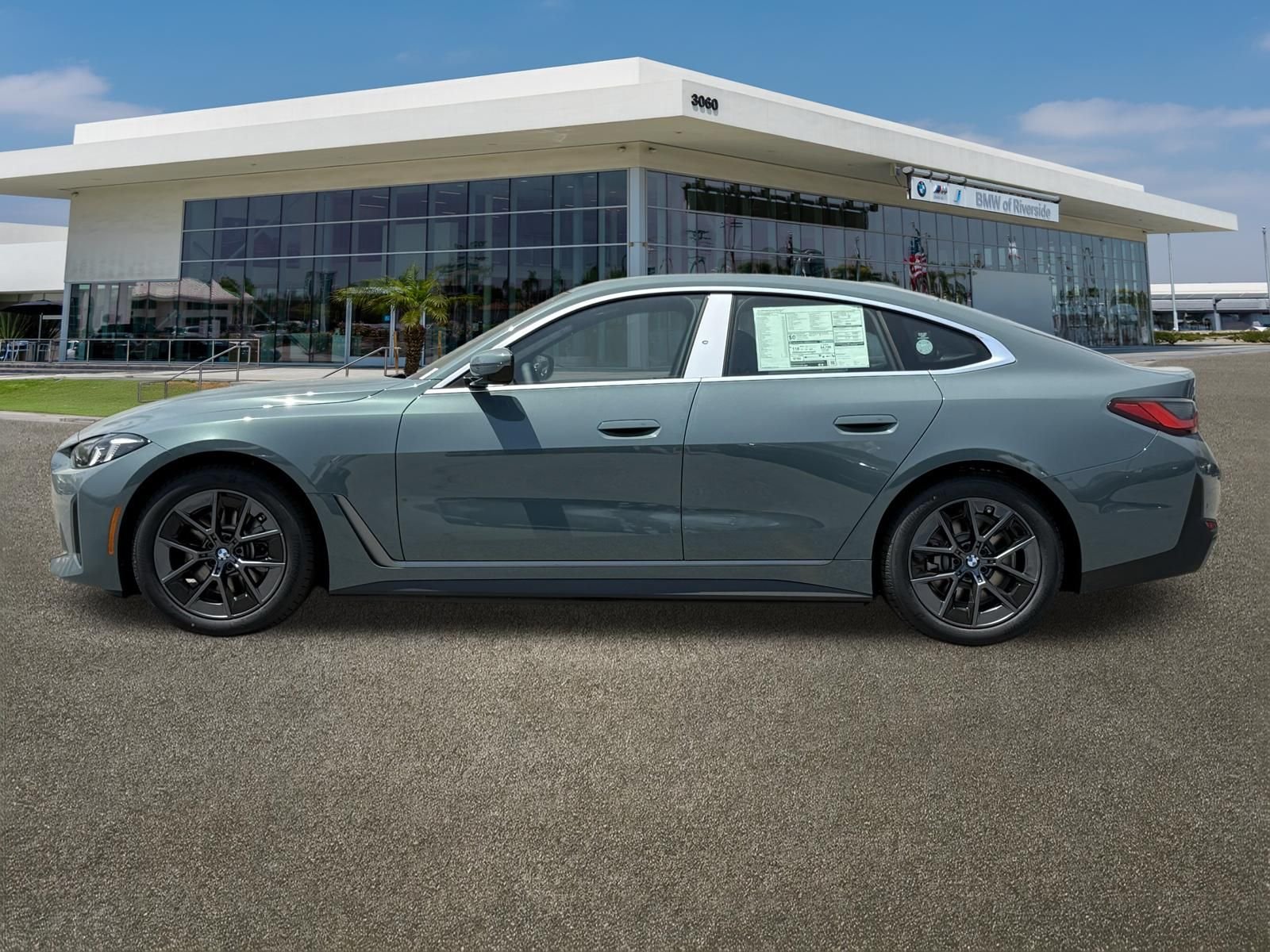 New 2026 Cape York Green Metallic BMW eDrive40 image 6
