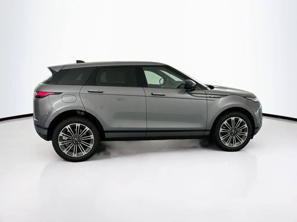 New 2026 Eiger Grey Land Rover Core S image 4