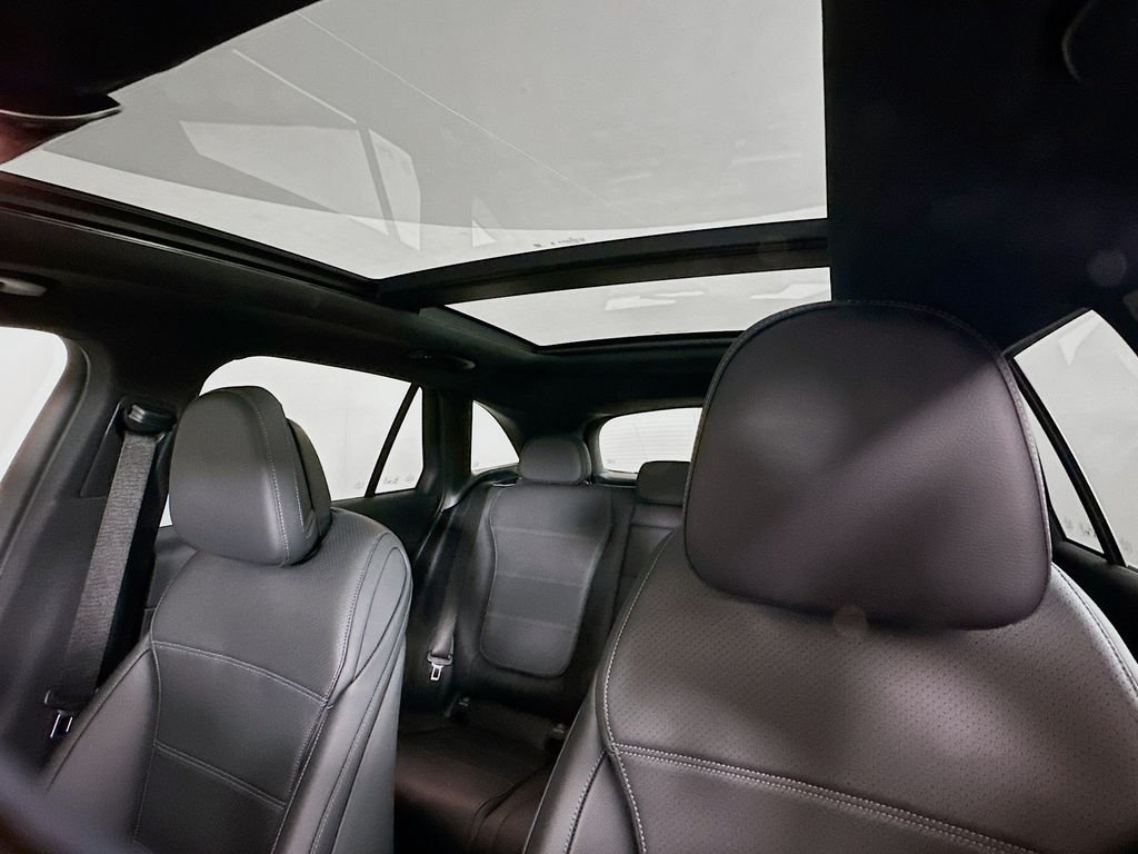 New 2026 Black Mercedes-Benz GLC 300 image 22