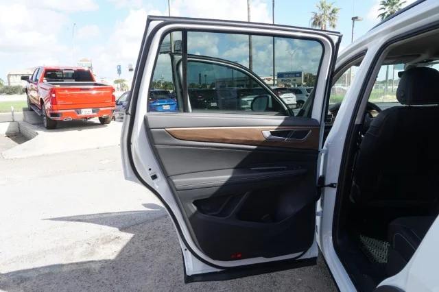 2024 Volkswagen Atlas SE - Photo 17