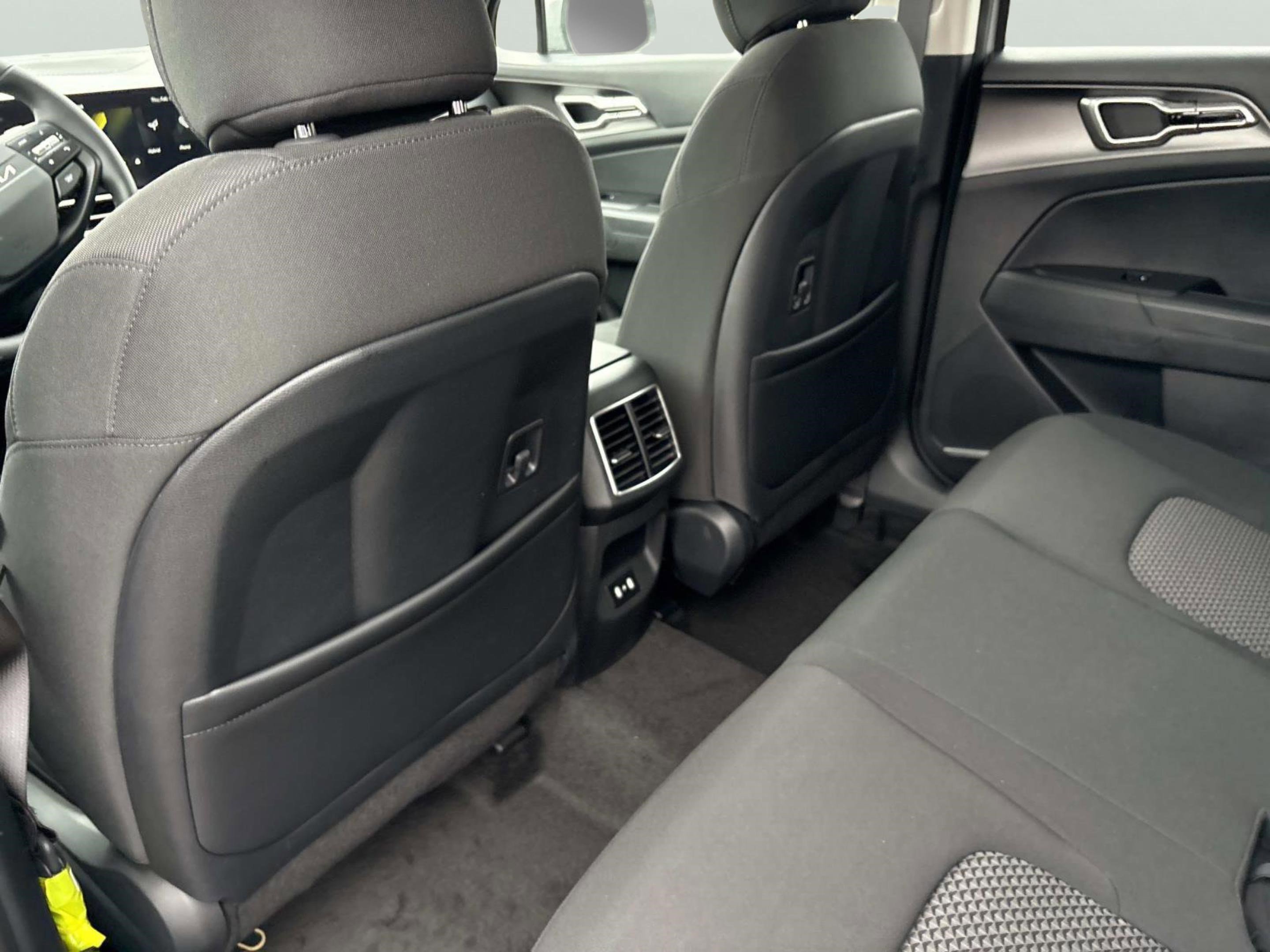 New 2026 Wolf Gray Kia S image 16