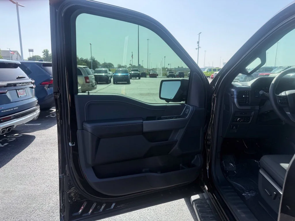 New 2026 Agate Black Metallic Ford XLT image 13