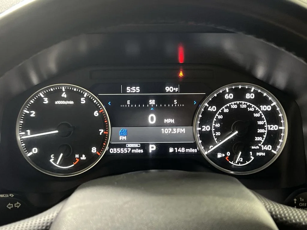 Used 2024 Gray Mitsubishi SE image 10