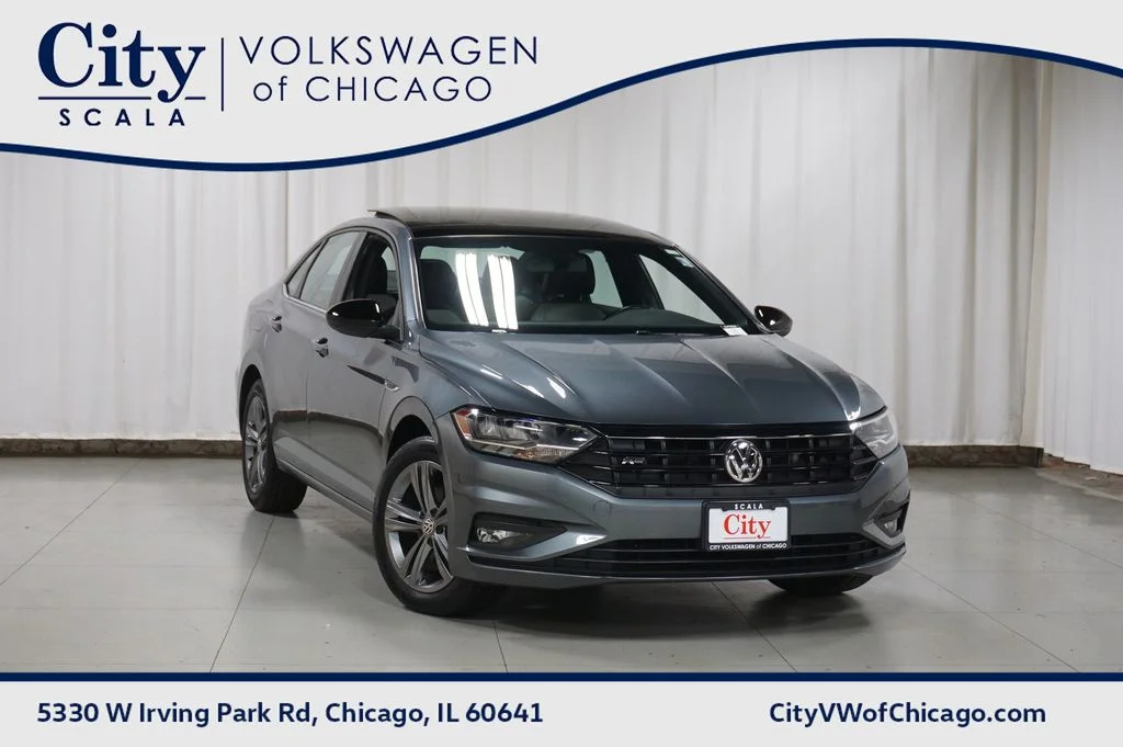 Used 2019 Platinum Gray Metallic Volkswagen R-Line image 1