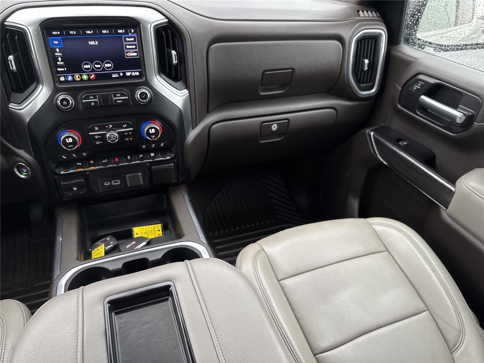 Used 2019 SILVER ICE METALLIC Chevrolet LTZ image 16