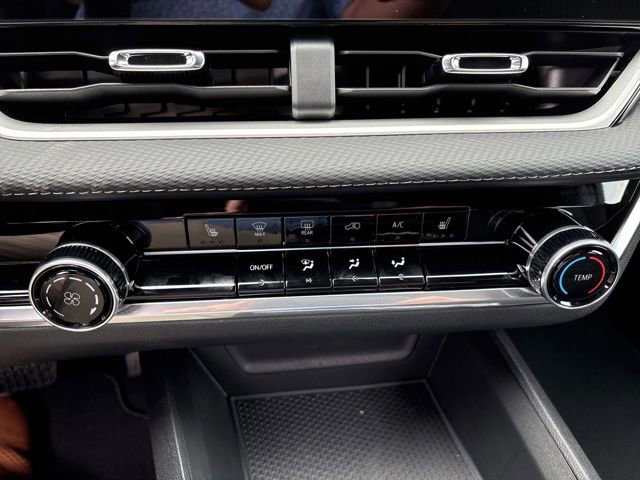 2026 Chevrolet Equinox LT - Photo 20