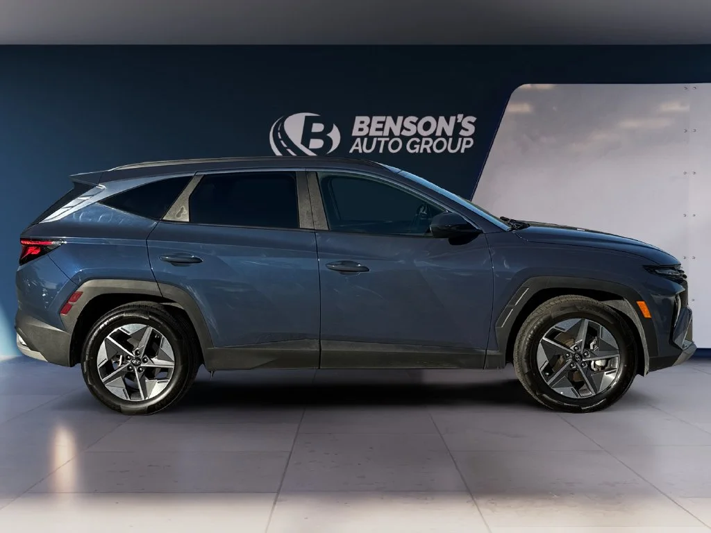 Used 2025 Blue Hyundai SEL image 6
