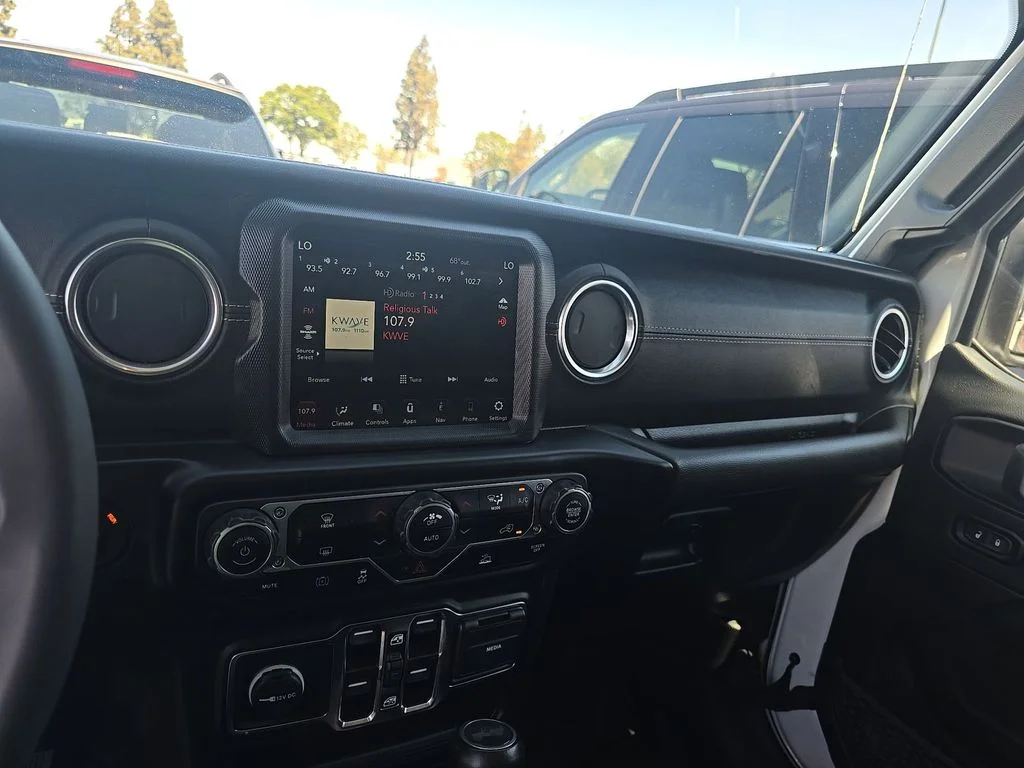 Used 2023 White Jeep Sahara 4xe image 6