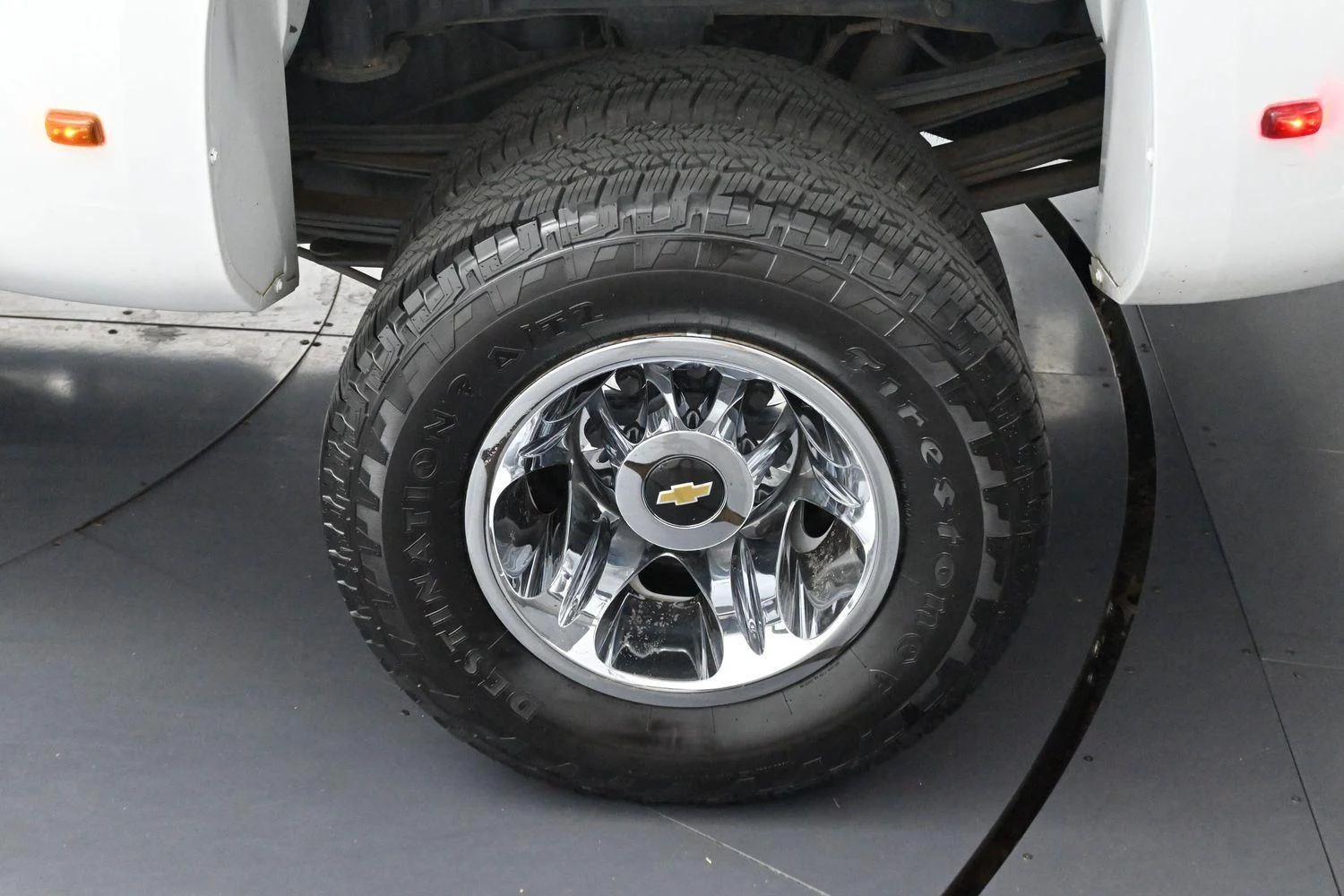 Used 2018 SUMMIT WHITE Chevrolet LTZ image 30