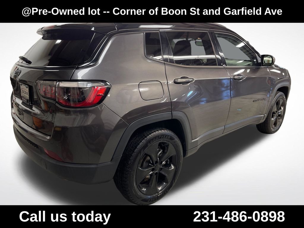 Used 2021 Gray Jeep Latitude image 10
