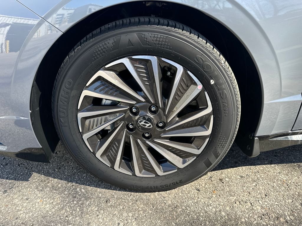 New 2026 Blue Hyundai SEL image 18