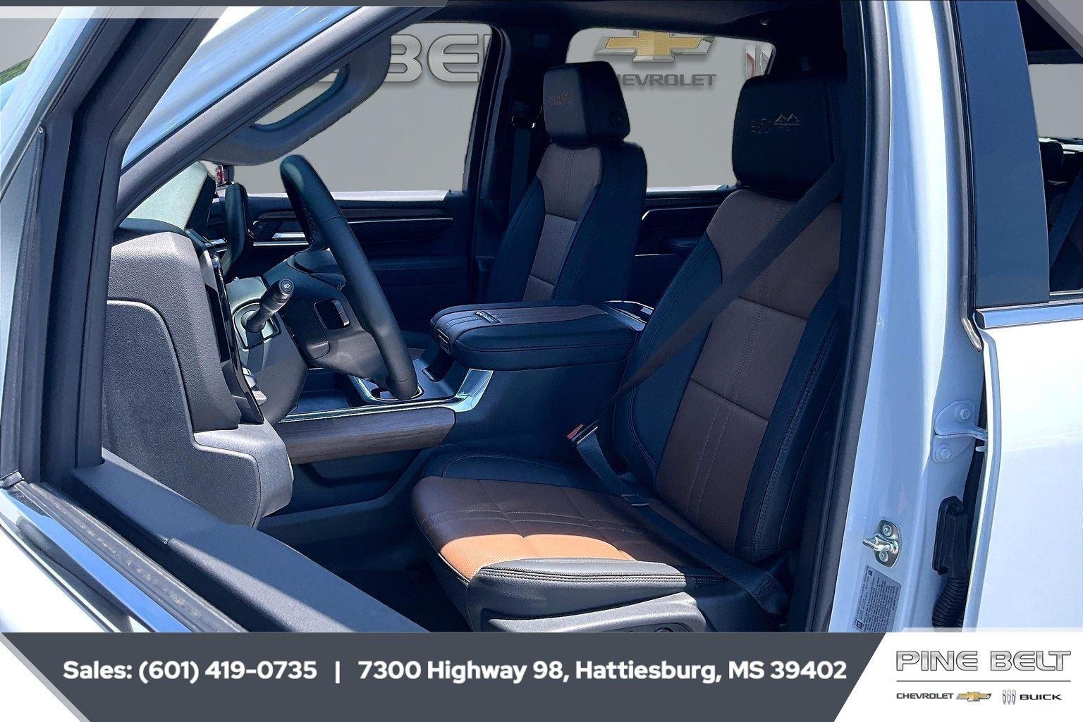 New 2026 Polar White Tricoat Chevrolet High Country image 19