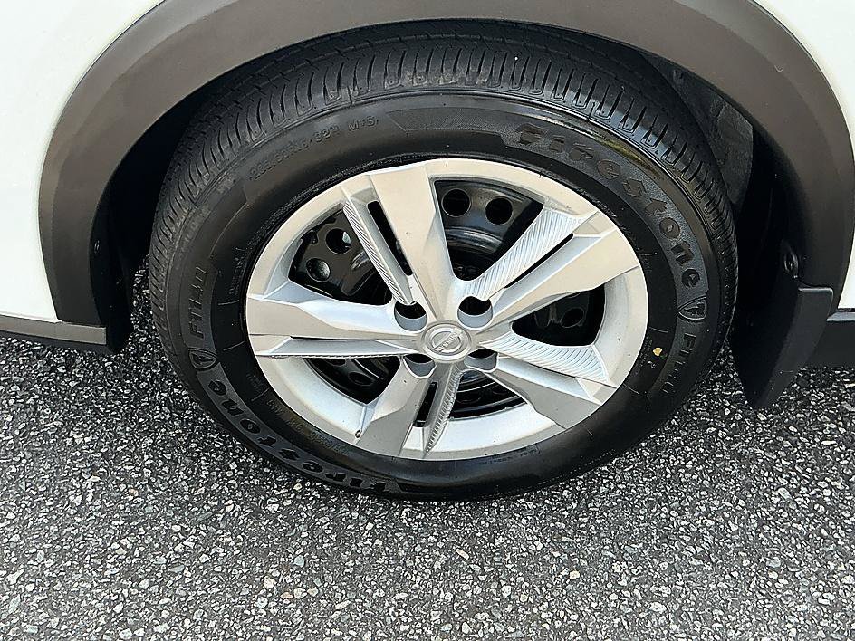 Used 2025 Fresh Powder Nissan S image 7