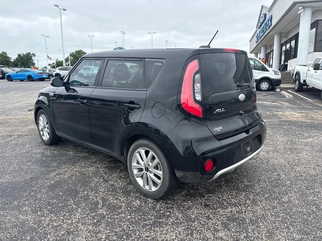 Used 2017 Shadow Black Kia Plus image 5