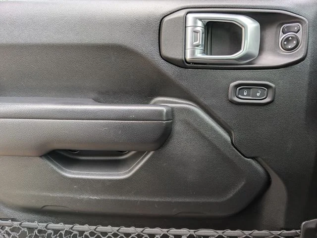 Used 2021 Gray Clearcoat Jeep Unlimited Rubicon image 20
