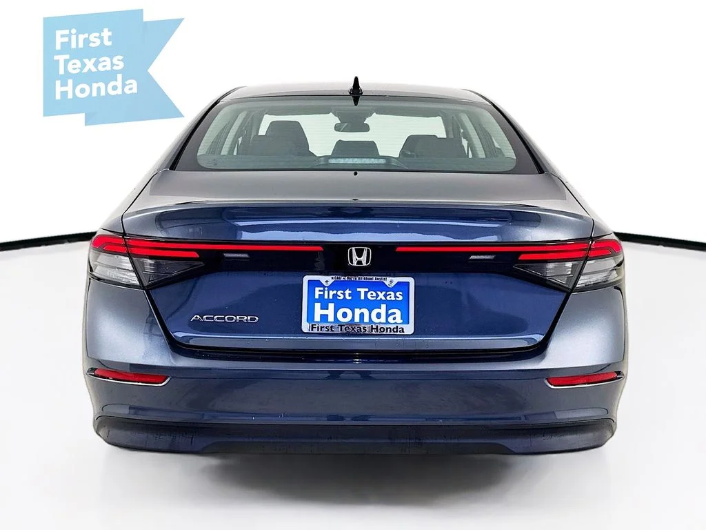 New 2026 Meteorite Gray Metallic Honda SE image 7