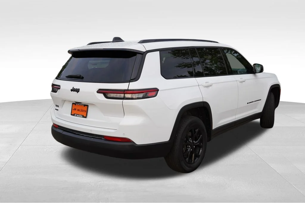 Certified Used 2024 Bright White Clearcoat Jeep Altitude X image 5