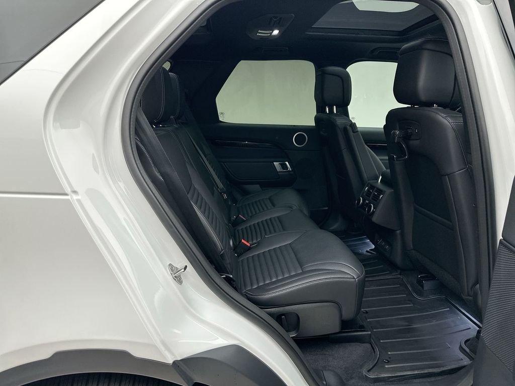 New 2026 Fuji White Land Rover S image 7