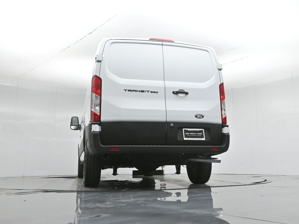 New 2026 Oxford White Ford Base image 47