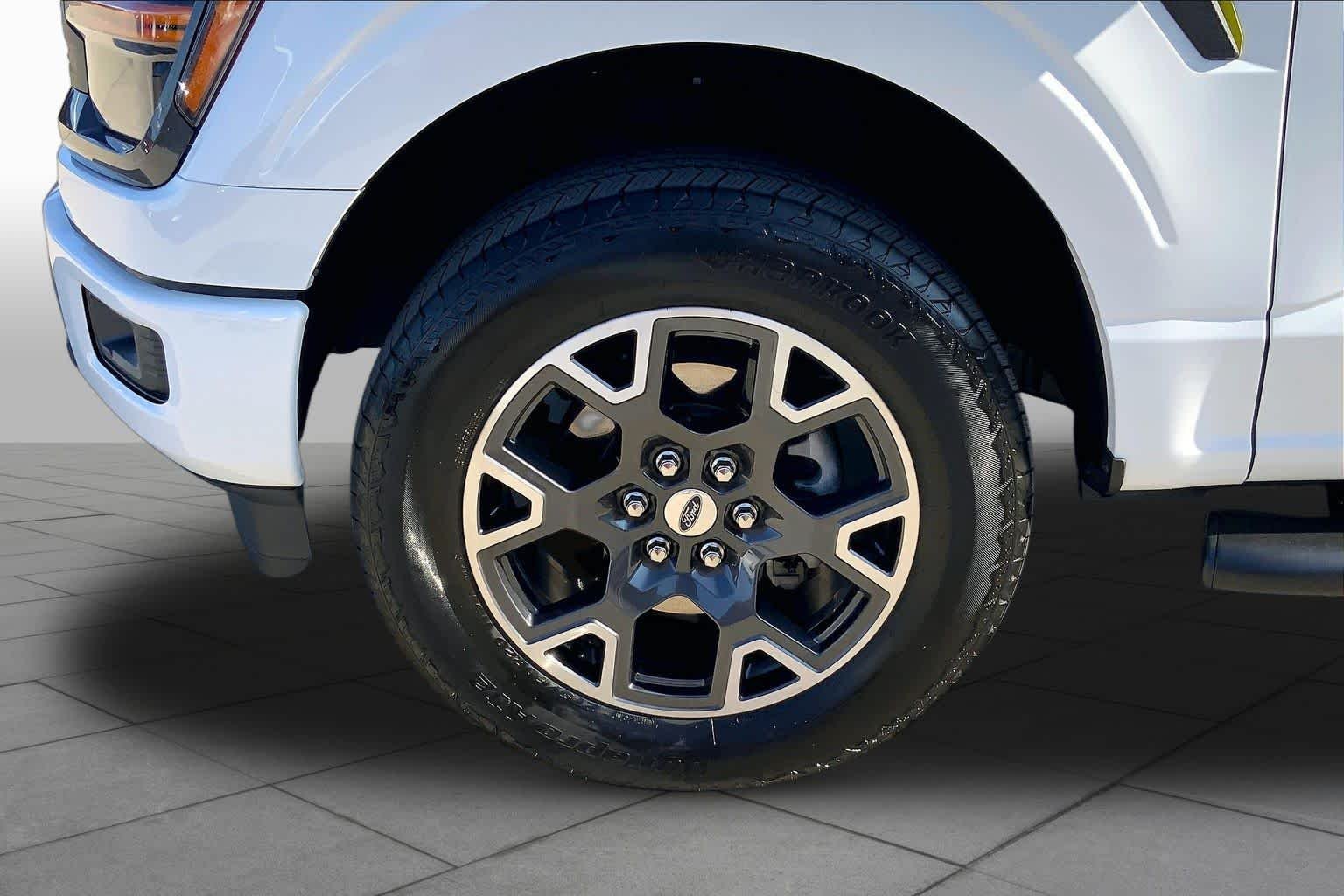 Used 2025 Oxford White Ford STX image 10