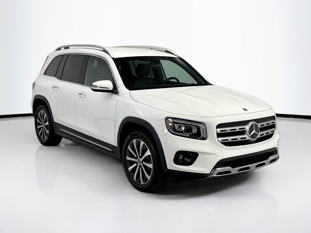 Used 2023 Polar White Mercedes-Benz GLB 250 image 3