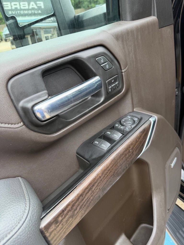 Used 2020 ONYX BLACK GMC Denali image 13